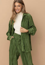 Load image into Gallery viewer, Layla Pleated Set | Olive